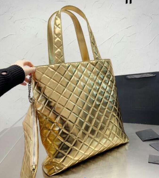 designer Gaby Handbags Tote Bags Shoulder Shopping Bag Genuine Leather Rhombic Pattern Fashion Letters Quited Beach Handbag Purse, Black
designer Gaby Handbags Tote Bags Shoulder Shopping Bag Genuine Leather Rhombic Pattern Fashion Letters Quited Beach Handbag Purse, Black