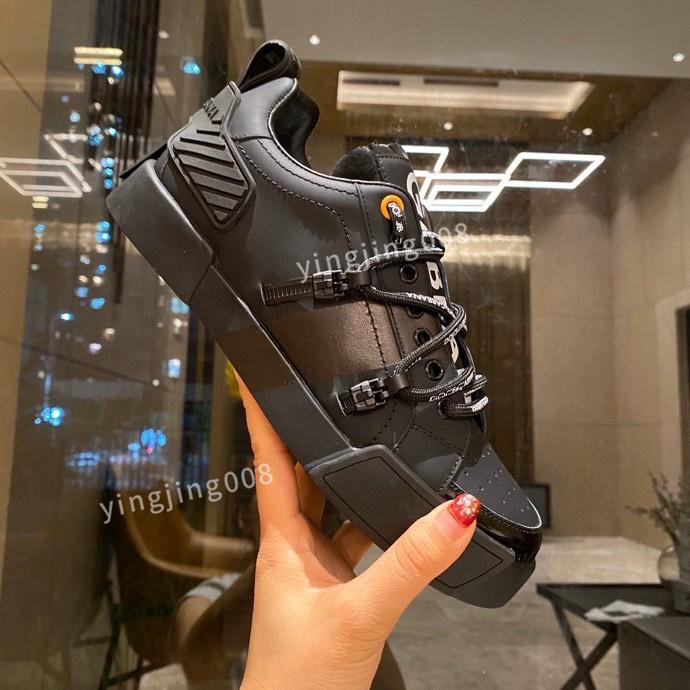The latest men's sports shoes in simple and fashionable comfortable breathable light on upper foot classic ver dgs''dolc''gabbanas ASo, 01
The latest men's sports shoes in simple and fashionable comfortable breathable light on upper foot classic ver dgs''dolc''gabbanas ASo, 01