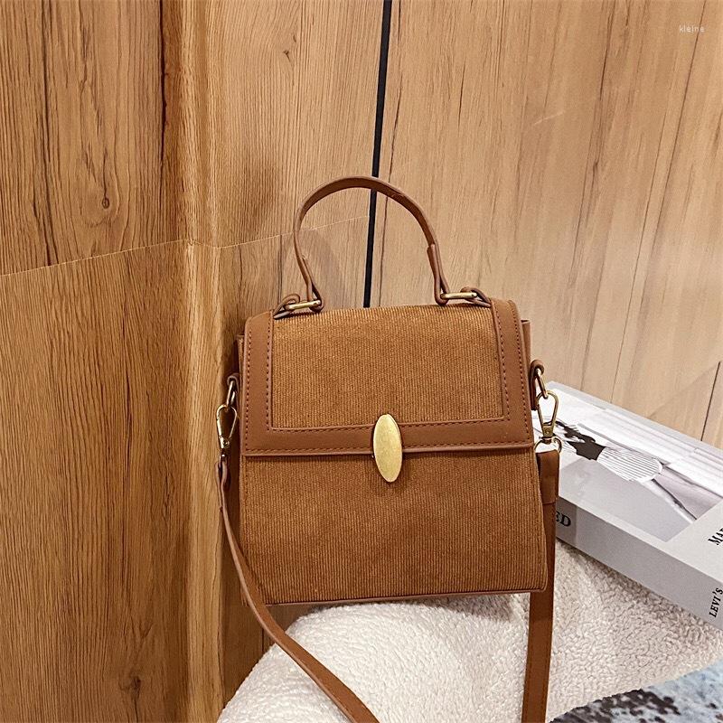 Evening Bags QIAOSANSAN Women's Handbag Designer Fashion Ins Niche Winter Shoulder Messenger Bag Stitching Contrast Color Small Square, Black
Evening Bags QIAOSANSAN Women's Handbag Designer Fashion Ins Niche Winter Shoulder Messenger Bag Stitching Contrast Color Small Square, Black