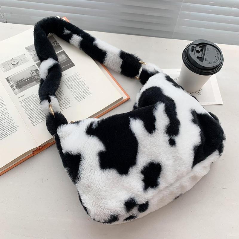 Evening Bags 2022 Female Handbag Fashion Women Printing Plush Shoulder Bag Casual Ladies Large Capacity Underarm, Zebra pattern
Evening Bags 2022 Female Handbag Fashion Women Printing Plush Shoulder Bag Casual Ladies Large Capacity Underarm, Zebra pattern