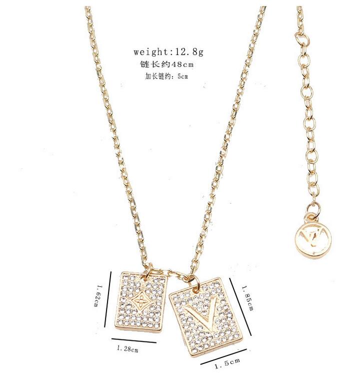 23ss 20style Women 18K Gold Plated Pendants Necklaces Brand Designer Choker Chain Letter Necklace Wedding Jewelry Fashion Accessories Gift
23ss 20style Women 18K Gold Plated Pendants Necklaces Brand Designer Choker Chain Letter Necklace Wedding Jewelry Fashion Accessories Gift