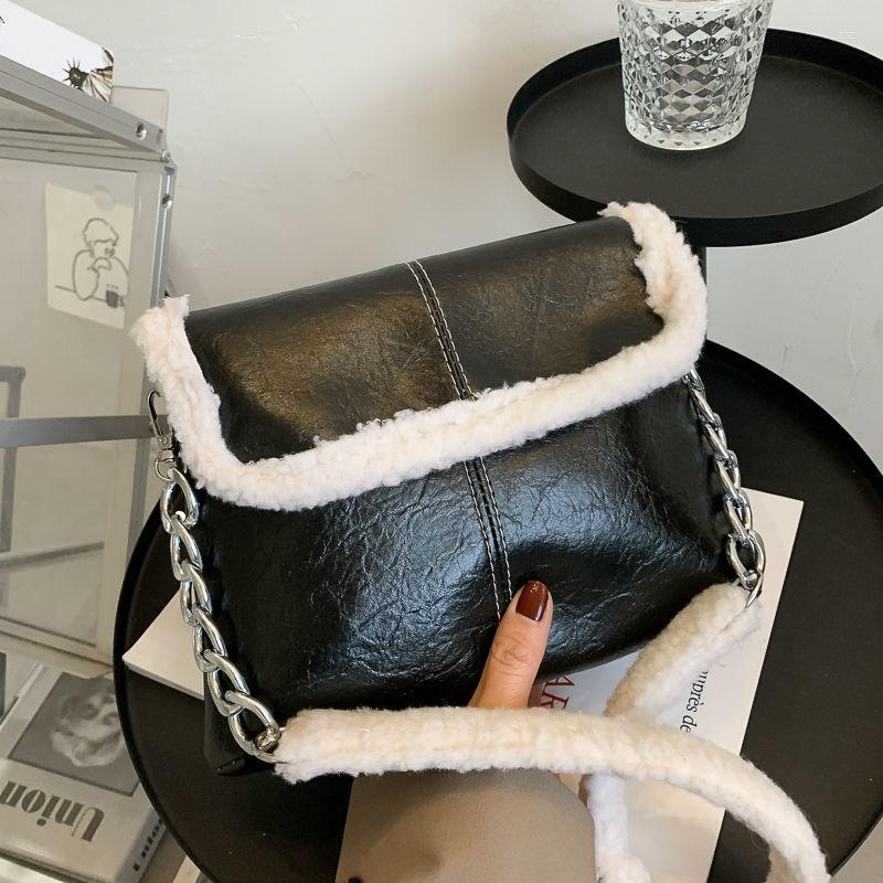 Evening Bags 2022 Winter Elegant Female Plush Tote Bag Women's Designer Handbag Quality PU Leather High Capacity Shoulder Messenger, Black
Evening Bags 2022 Winter Elegant Female Plush Tote Bag Women's Designer Handbag Quality PU Leather High Capacity Shoulder Messenger, Black