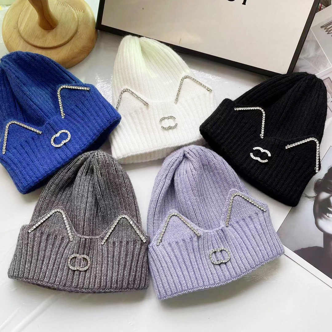Smile Knitted Hats Beanie Bonnet Woolen Winter Hat Designer Caps Wram For Men Women Black Unisex Christmas Gifts Letter C 22103102CZ, Blue
Smile Knitted Hats Beanie Bonnet Woolen Winter Hat Designer Caps Wram For Men Women Black Unisex Christmas Gifts Letter C 22103102CZ, Blue