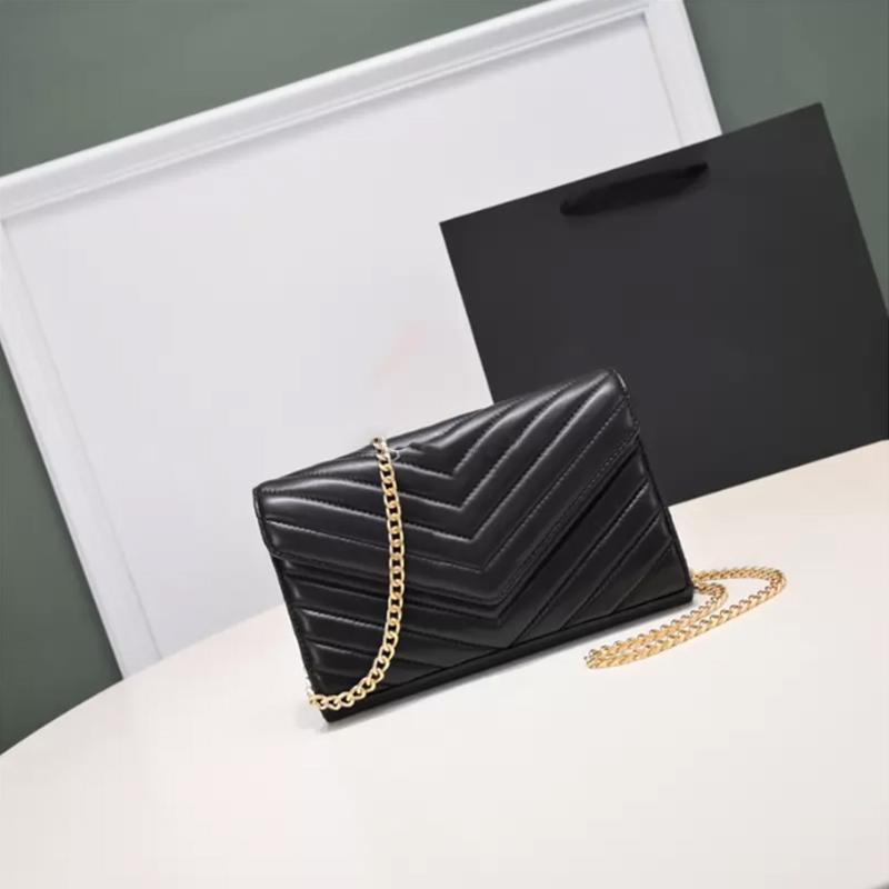 Fashion Handbags Shoulder Luxurys Designer Bags metal chain gold silver women Handbag Genuine Leather bag Flip cover diagonal Messenger Crossbody Handbag Purse, Customize
Fashion Handbags Shoulder Luxurys Designer Bags metal chain gold silver women Handbag Genuine Leather bag Flip cover diagonal Messenger Crossbody Handbag Purse, Customize