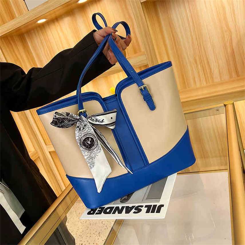 Bags Urban simple and fashionable commuter backpack women's 2022 spring new large capacity color contrast bag tot Purses, Blue
Bags Urban simple and fashionable commuter backpack women's 2022 spring new large capacity color contrast bag tot Purses, Blue
