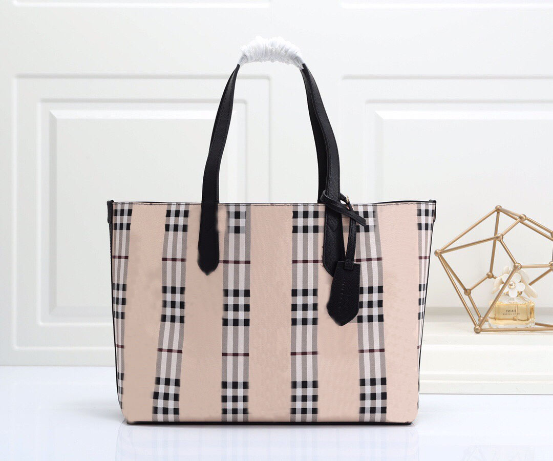 Large Capacity Shopping Bag Tote Bags Handbag Crossbody Purse Shoulder Fashion Letter Plaid Tartan Genuine Leather Cowhide Toothpick Pattern Patchwork Tartan
Large Capacity Shopping Bag Tote Bags Handbag Crossbody Purse Shoulder Fashion Letter Plaid Tartan Genuine Leather Cowhide Toothpick Pattern Patchwork Tartan