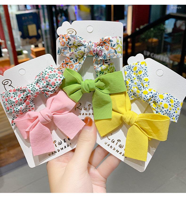 Hair Accessories 2 Pcs/Set Girls Fashion Hairpins Cute Bows Clips Kids Headdress Clip Duckbill Print Flower Headwear, White
Hair Accessories 2 Pcs/Set Girls Fashion Hairpins Cute Bows Clips Kids Headdress Clip Duckbill Print Flower Headwear, White