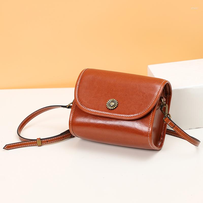 Evening Bags Small Messenger Bag For Women Oil Wax Leather Mini Shoulder Trend Female Flap Fashion Ladies Crossbody Handbags, Black
Evening Bags Small Messenger Bag For Women Oil Wax Leather Mini Shoulder Trend Female Flap Fashion Ladies Crossbody Handbags, Black