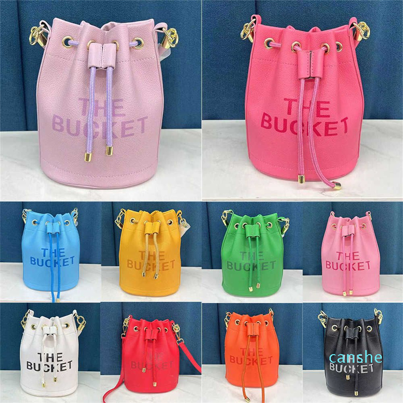 Luxury Designer THE LEATHER BUCKET Bag Branded Embossing Crossbody Bags Removable Adjustable Leather Strap Handlebag Shoulder Marc Jocobs QN3B, No bag
Luxury Designer THE LEATHER BUCKET Bag Branded Embossing Crossbody Bags Removable Adjustable Leather Strap Handlebag Shoulder Marc Jocobs QN3B, No bag