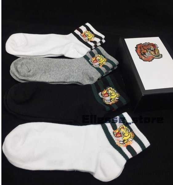 Men's Socks Designers Mens Womens Five Pair Luxury Sports Winter Mesh Letter Printed Tiger Head Sock Embroidery Cotton with Box 3a
Men's Socks Designers Mens Womens Five Pair Luxury Sports Winter Mesh Letter Printed Tiger Head Sock Embroidery Cotton with Box 3a