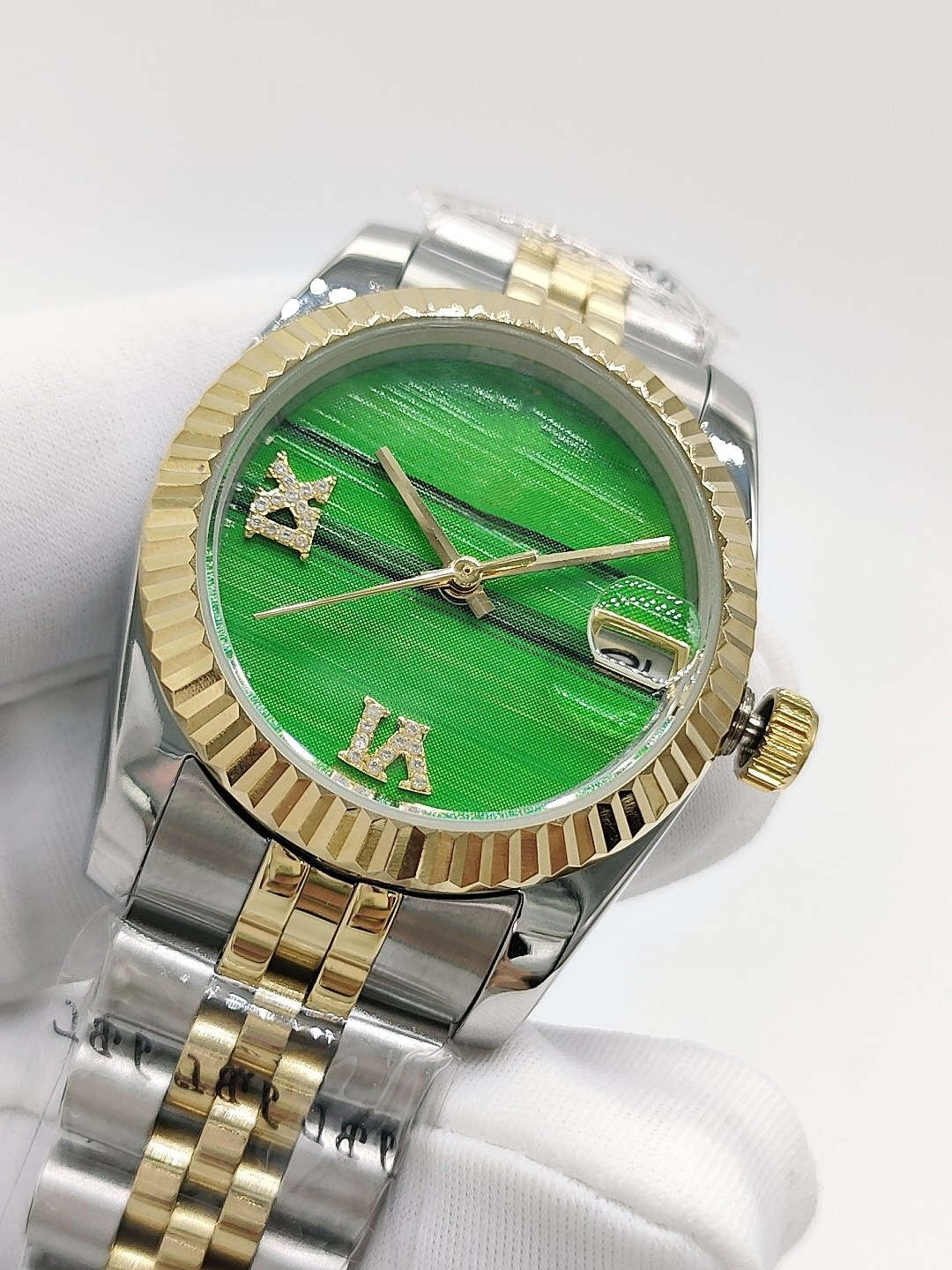 31mm Fashion Womens Automatic Mechanical Watches Diamonds Green Dial Jubilee Stainless Steel Women Wristwatch 2813 Movement Wristwatches For Woman Lady Watch, Waterproof
31mm Fashion Womens Automatic Mechanical Watches Diamonds Green Dial Jubilee Stainless Steel Women Wristwatch 2813 Movement Wristwatches For Woman Lady Watch, Waterproof