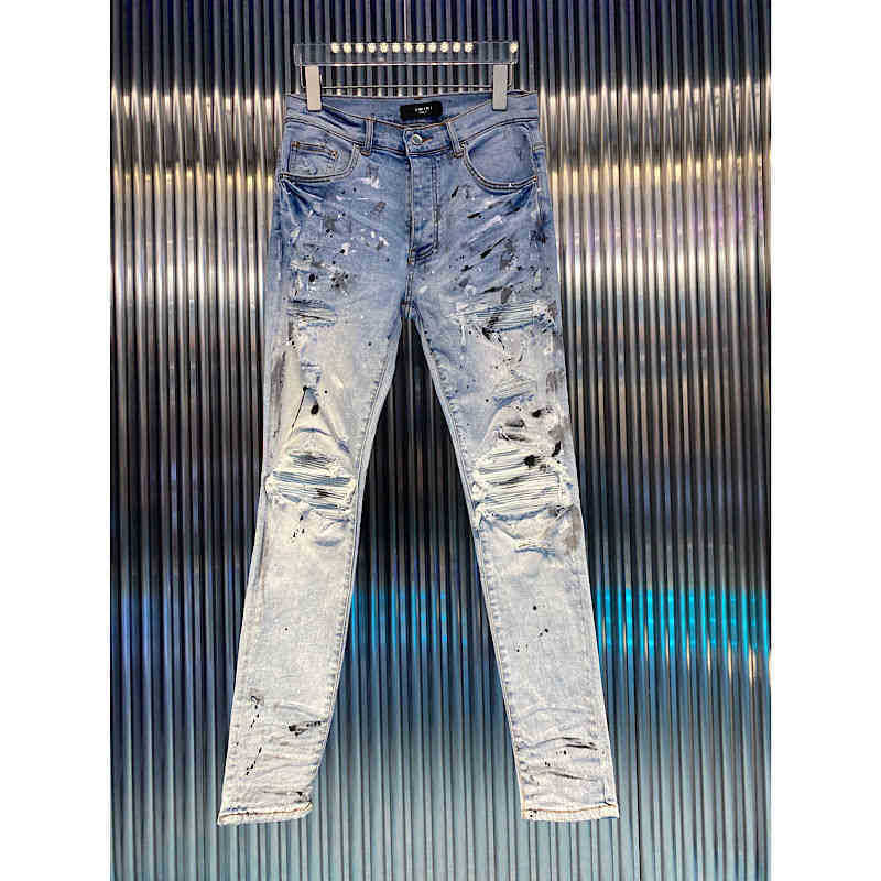 men's amirly new wash water old slim blue spray paint tie dye hole jeans sticking cloth fashion
men's amirly new wash water old slim blue spray paint tie dye hole jeans sticking cloth fashion