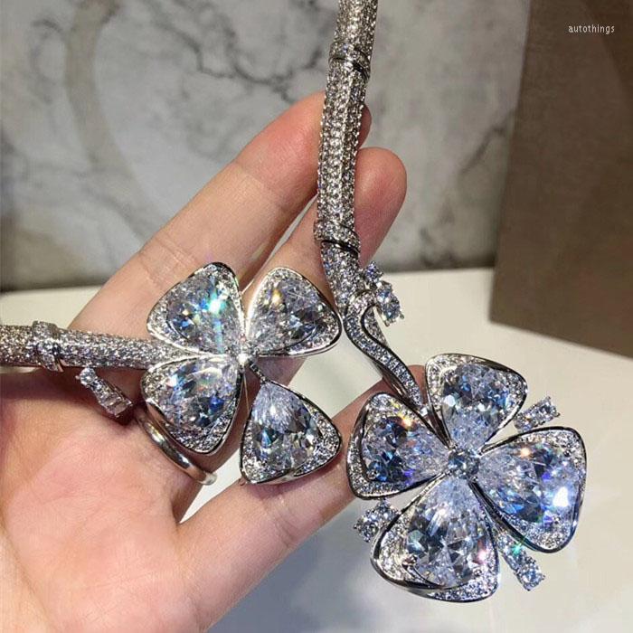 Choker American And European Designer Crystal Big Stone Flower Necklace Wedding Party Jewellery For Women 2022 Trend
Choker American And European Designer Crystal Big Stone Flower Necklace Wedding Party Jewellery For Women 2022 Trend