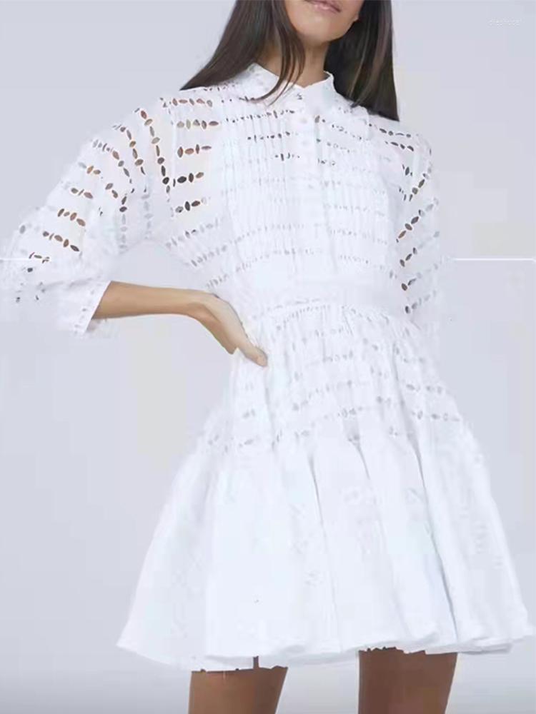 Casual Dresses 2022 Sping Summer Elegant Dress Women White Blue Pink Hollow Out Long Sleeve Single Breasted A-Line Party
Casual Dresses 2022 Sping Summer Elegant Dress Women White Blue Pink Hollow Out Long Sleeve Single Breasted A-Line Party
