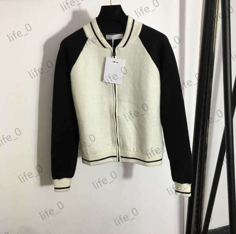 Womens Sweater Designer Cardigan Back Printed Stripe Zipper Long Sleeves Knitwear Cardigans Casual Commuting Style Fashion Women Sweaters 1970, 20
Womens Sweater Designer Cardigan Back Printed Stripe Zipper Long Sleeves Knitwear Cardigans Casual Commuting Style Fashion Women Sweaters 1970, 20