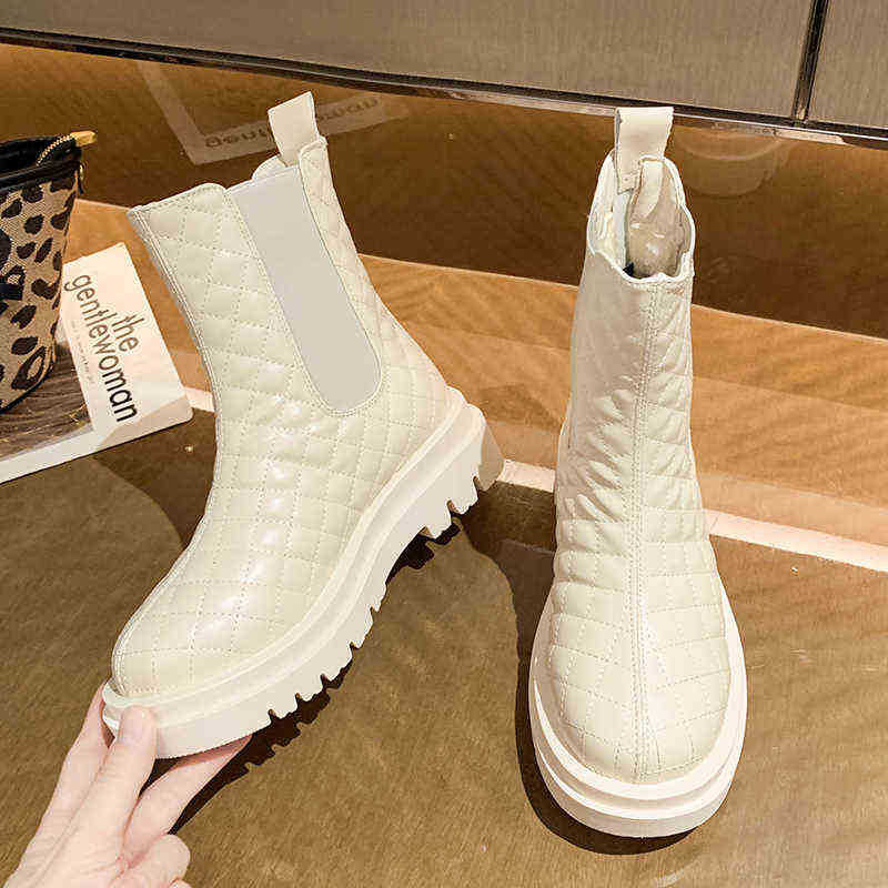 Boots Shoes Woman Martin Anti-slip Snowboots Women Raise the Bottom Warm with Velvet Short Grid Luxury Designer Beige Black 220805
Boots Shoes Woman Martin Anti-slip Snowboots Women Raise the Bottom Warm with Velvet Short Grid Luxury Designer Beige Black 220805