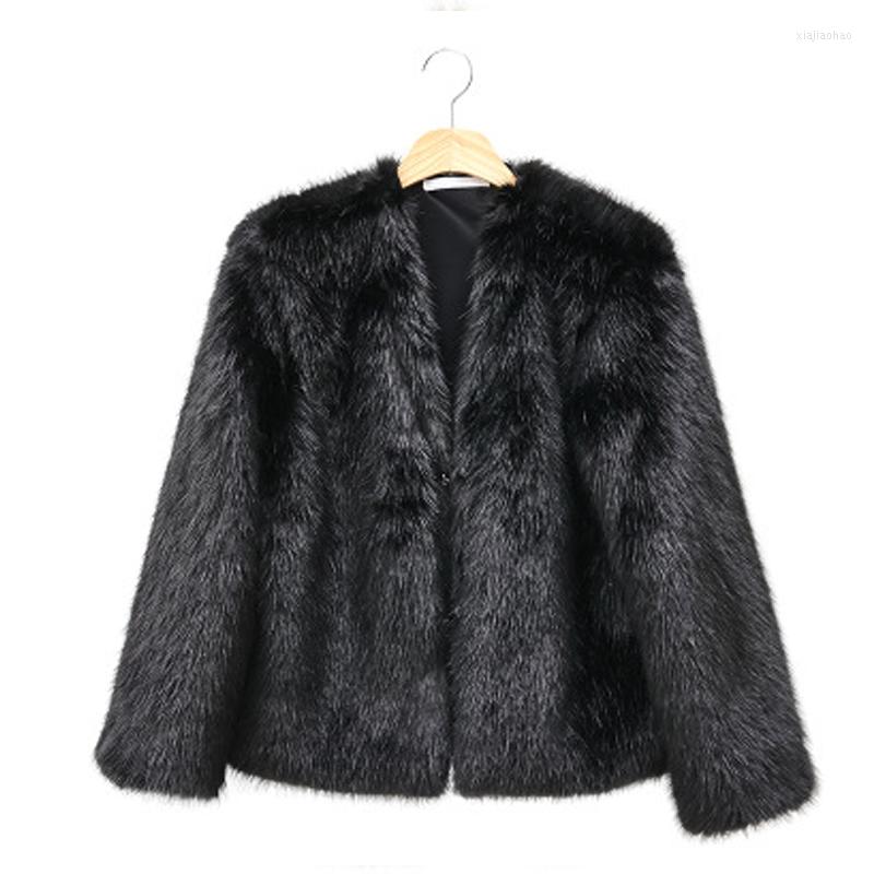 Women' Fur Women' Faux Coat 2022 Lady Trendy Winter Imitate Coats Hairy Warm Furry Thick Female Outerwear Cardigans Jackets, White
Women' Fur Women' Faux Coat 2022 Lady Trendy Winter Imitate Coats Hairy Warm Furry Thick Female Outerwear Cardigans Jackets, White