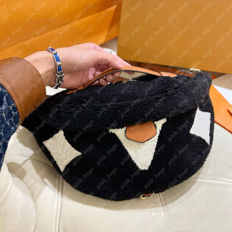With Box Women Teddy Waist Bags Fashion Mens Crossbody Chestpack Fuzzy Shoulder Bags Fluffy Bumbag Luxury Designer Fannypack Purses top
With Box Women Teddy Waist Bags Fashion Mens Crossbody Chestpack Fuzzy Shoulder Bags Fluffy Bumbag Luxury Designer Fannypack Purses top