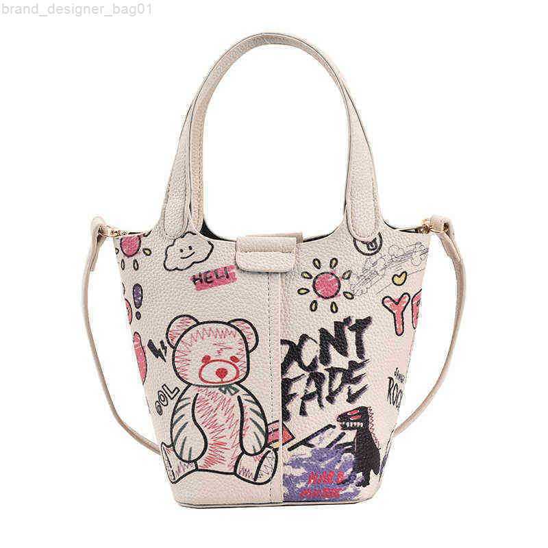 Totes Graffiti Handbags for Women's Bag 2022 Trend Luxury Bag Small Tote Bags for Women Ladies Hand Bags Side Bags for Women 103122H, Make up the difference
Totes Graffiti Handbags for Women's Bag 2022 Trend Luxury Bag Small Tote Bags for Women Ladies Hand Bags Side Bags for Women 103122H, Make up the difference