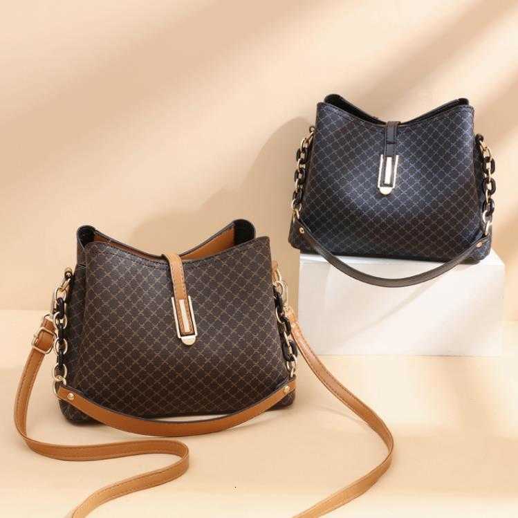Bucket Bags Fashion Trendy Printing One-Shoulder Messenger Bag Simple Large-Capacity Handbag, As pic
Bucket Bags Fashion Trendy Printing One-Shoulder Messenger Bag Simple Large-Capacity Handbag, As pic