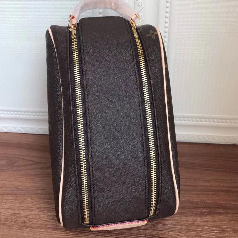 Women Cosmetic Bag Canvas Leather Clutch Lady Handbag Double Zipper Purse Fashion Hand Bag Old Flower Toiletry Makeup Bags High Quality 07, Brown grid
Women Cosmetic Bag Canvas Leather Clutch Lady Handbag Double Zipper Purse Fashion Hand Bag Old Flower Toiletry Makeup Bags High Quality 07, Brown grid