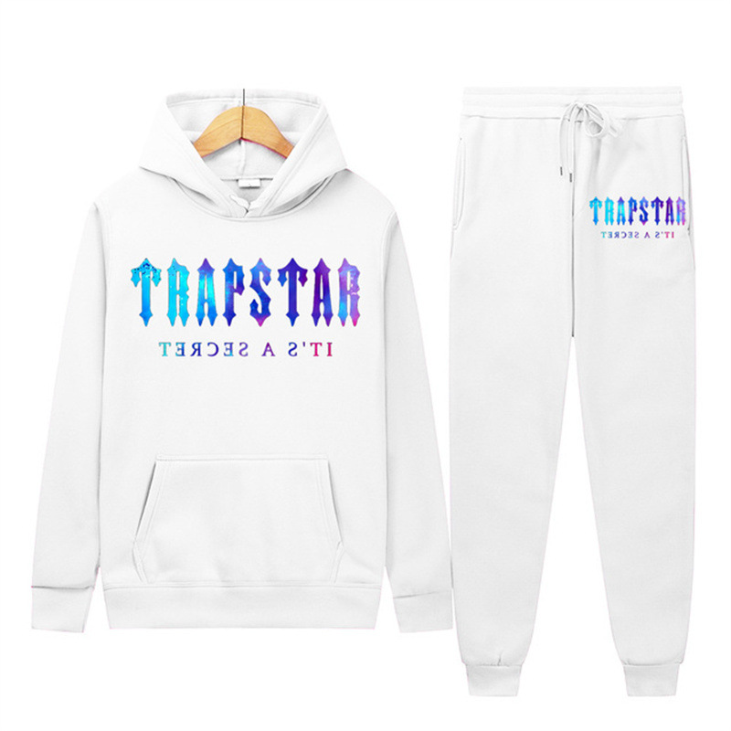 Alphabet printed men' Tracksuits and women' sportswear brushed two-piece loose hooded sweater set
Alphabet printed men' Tracksuits and women' sportswear brushed two-piece loose hooded sweater set