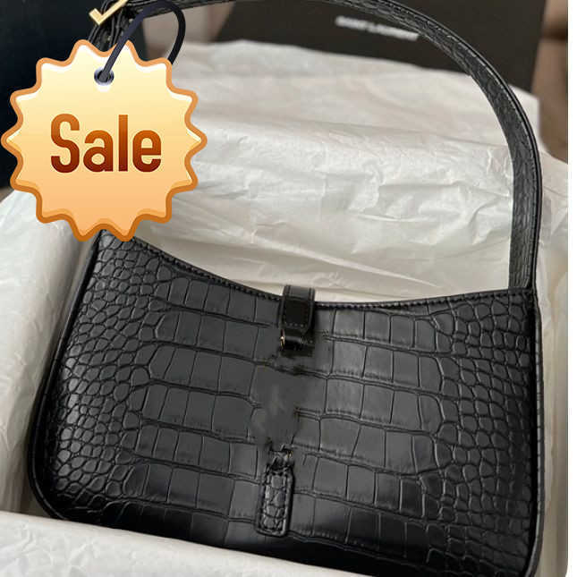 Luxury Designer Shoulders Bag Crossbody bags Tote 2023 New with Box under the Arm Most Classic Black Cowhide High Quality Woman's Crescent bag Factory Direct Sale
Luxury Designer Shoulders Bag Crossbody bags Tote 2023 New with Box under the Arm Most Classic Black Cowhide High Quality Woman's Crescent bag Factory Direct Sale