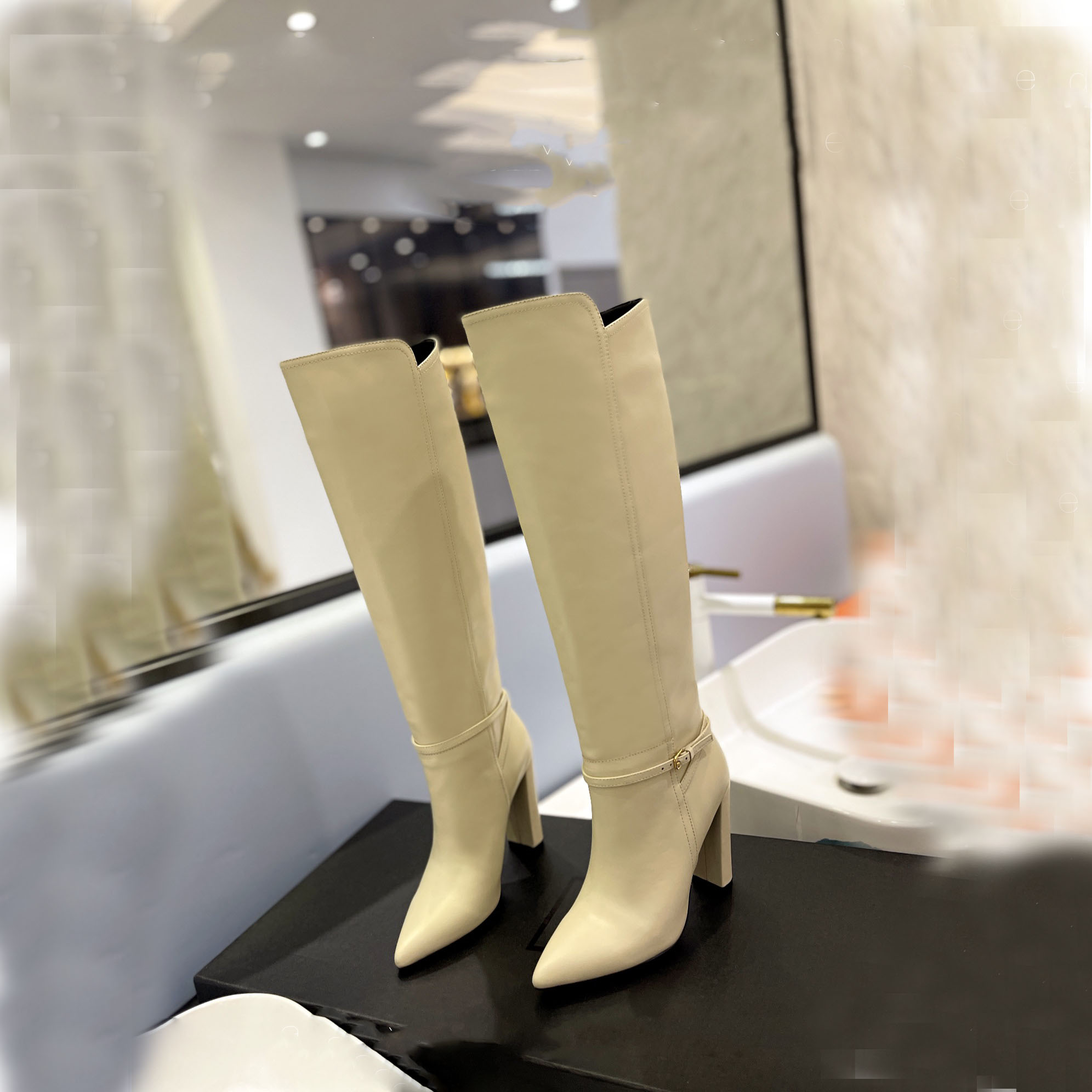 New boots winter sheepskin women's fashion knee-high heels cowboy boots embroidered pointed shoes sexy elegant, Red
New boots winter sheepskin women's fashion knee-high heels cowboy boots embroidered pointed shoes sexy elegant, Red