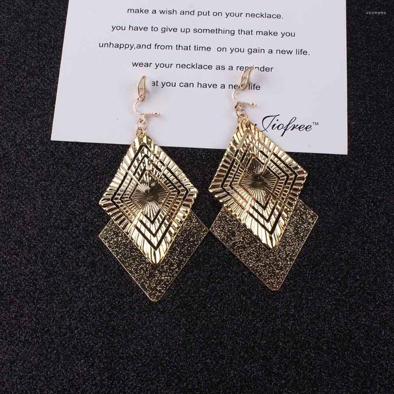 Backs Earrings Long Clip On For Women Square Classic Pattern Hollow Round Non Pierced Ear Clips Bridal Jewelry 
Backs Earrings Long Clip On For Women Square Classic Pattern Hollow Round Non Pierced Ear Clips Bridal Jewelry