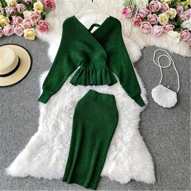 Work Dresses 2022 Autumn Women Shiny Knitting Skirts Sets Lurex Ruffles Long Sleeves Wool Warm Sweater Knitted Two Pieces Set, Black
Work Dresses 2022 Autumn Women Shiny Knitting Skirts Sets Lurex Ruffles Long Sleeves Wool Warm Sweater Knitted Two Pieces Set, Black