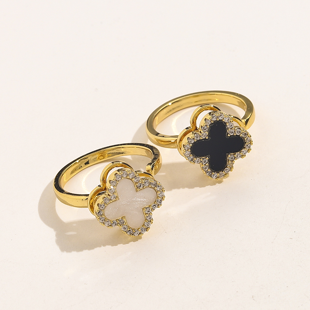 Fashion new designer ring Lucky Four-leaf clover Wedding ring Couple gift Woman engagement party love fashion simple
Fashion new designer ring Lucky Four-leaf clover Wedding ring Couple gift Woman engagement party love fashion simple
