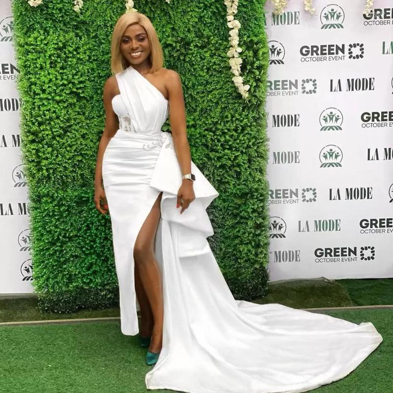 Runway Dresses Mermaid Beaded Prom Celebrity One Shoulder Neck Side Split Evening Gowns Sweep Train Satin Peplum Formal Dress Robes De, Yellow
Runway Dresses Mermaid Beaded Prom Celebrity One Shoulder Neck Side Split Evening Gowns Sweep Train Satin Peplum Formal Dress Robes De, Yellow