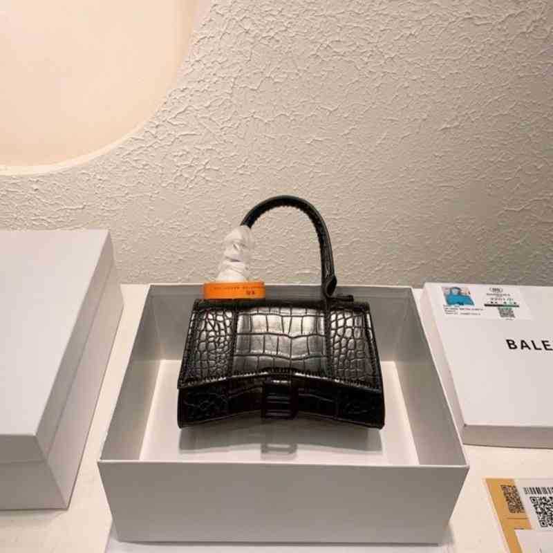 Bags Designer Balencigas Crossbody Leather Women's 2022 Four Seasons Style Versatile Home Crocodile Hourglass, Pink
Bags Designer Balencigas Crossbody Leather Women's 2022 Four Seasons Style Versatile Home Crocodile Hourglass, Pink