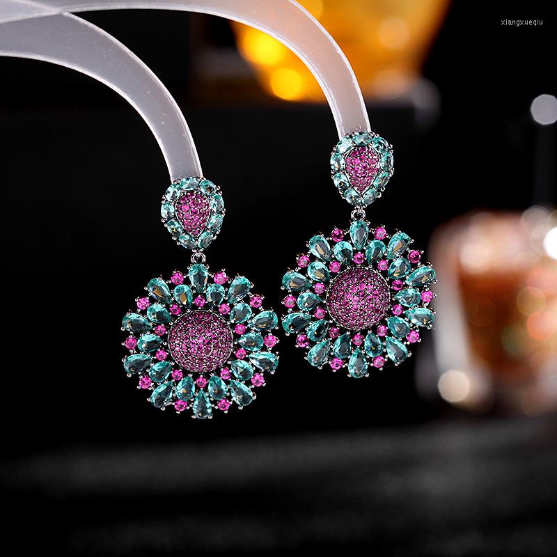 Dangle Earrings Retro Fashion Color Zircon Female European And American Style Exaggerated Niche Personality Matching Flower
Dangle Earrings Retro Fashion Color Zircon Female European And American Style Exaggerated Niche Personality Matching Flower