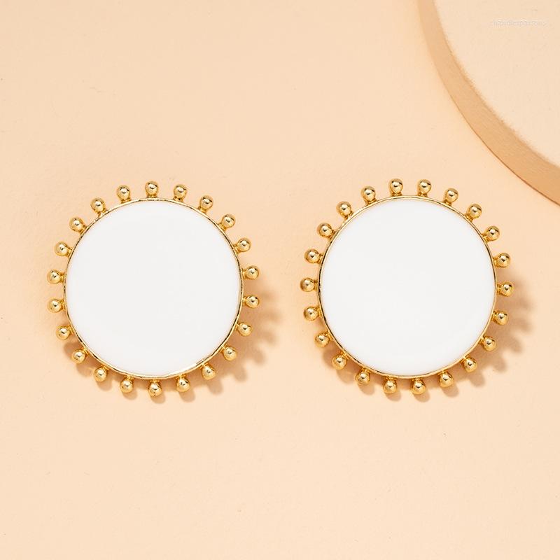 Stud Earrings TARCLIY Trendy Geometric White Enamel Sun Shaped Earring Simple Big Round Alloy Women Vinatge Temperament Jewelry
Stud Earrings TARCLIY Trendy Geometric White Enamel Sun Shaped Earring Simple Big Round Alloy Women Vinatge Temperament Jewelry