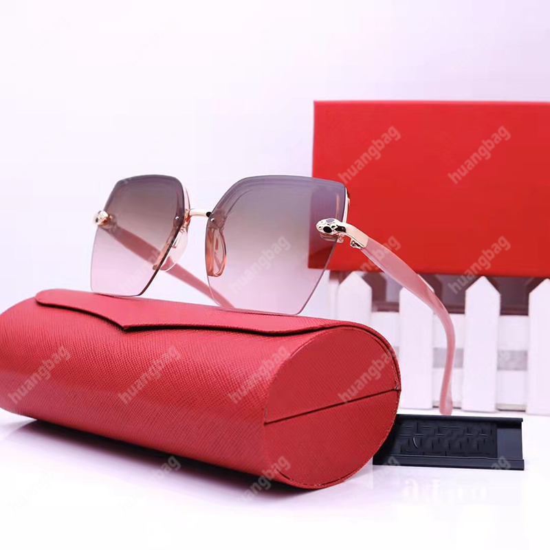 8 Colors Sunglasses Top Designer Sunglass Women Sun Glasses Men High-quality Eyeglasses Ultralight Frame Snake Pattern Frames Eyewear Unisex Eyeglass Protect Eye
8 Colors Sunglasses Top Designer Sunglass Women Sun Glasses Men High-quality Eyeglasses Ultralight Frame Snake Pattern Frames Eyewear Unisex Eyeglass Protect Eye