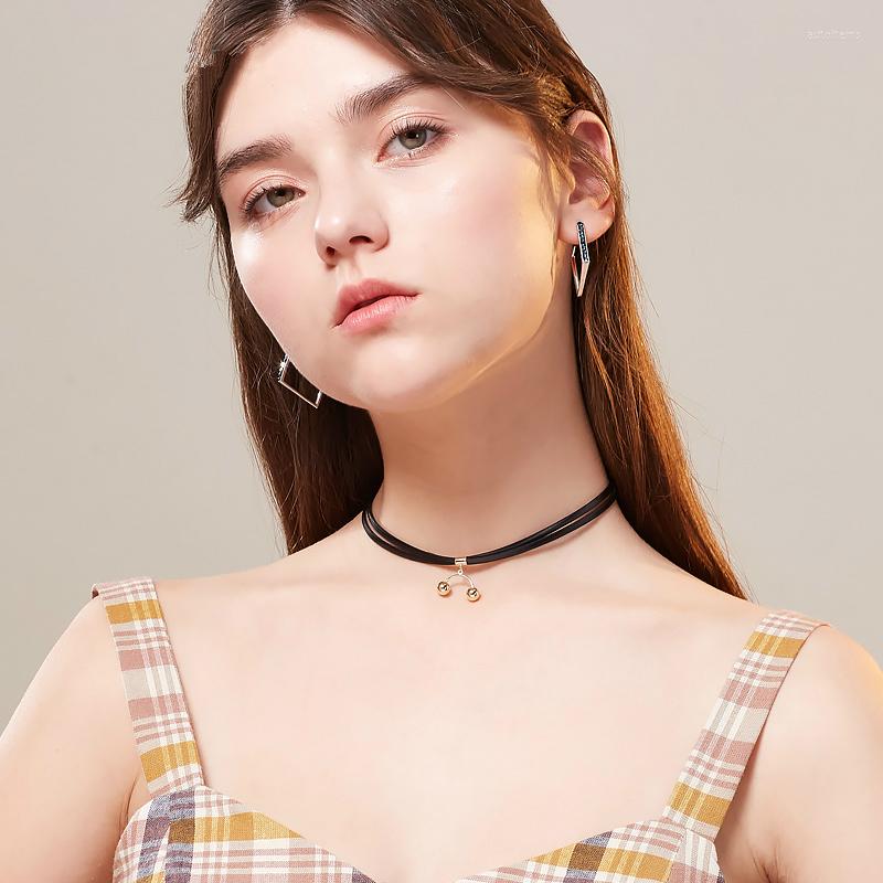 Choker Black Leather Rope Collar Necklaces Women Smooth Beads Charm Fashion Jewelry Gift Length Adjustable Arrival
Choker Black Leather Rope Collar Necklaces Women Smooth Beads Charm Fashion Jewelry Gift Length Adjustable Arrival