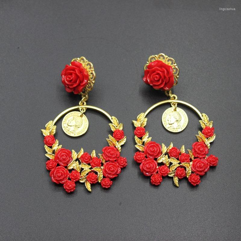 Stud Earrings European And American Big Personality Simple Ceramic Safflower Round Long Section Tassel Head 149
Stud Earrings European And American Big Personality Simple Ceramic Safflower Round Long Section Tassel Head 149