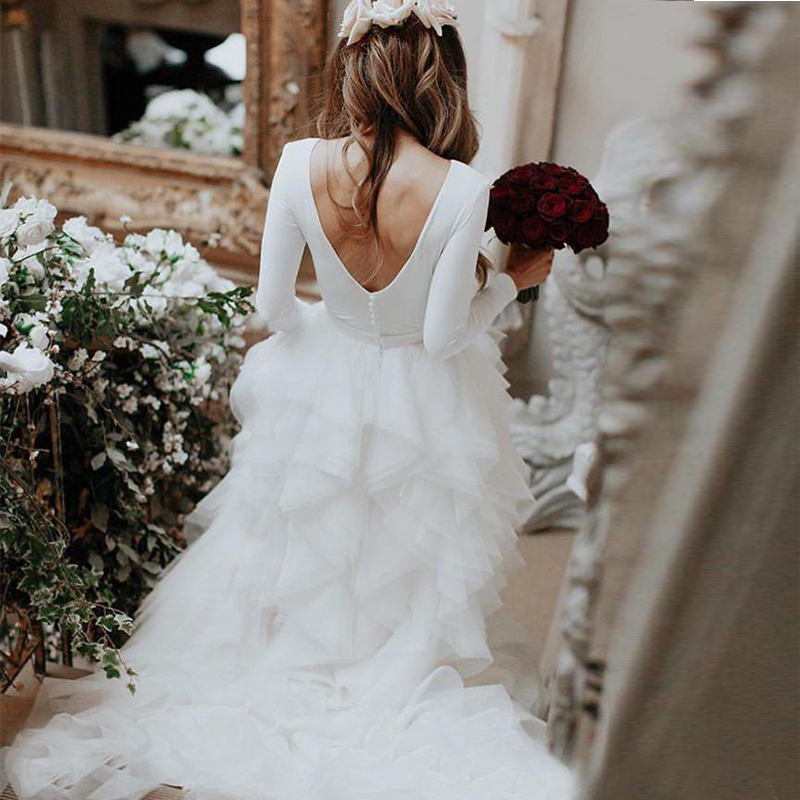 Vintage Long Sleeves A-e Dresses Jewel Necke Backless Garden Wedding Gowns Tiered Ruffles Skirt Sweep Train