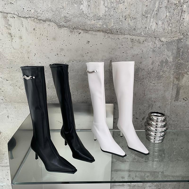 Boots 2022 Arrivals Pointed Toe Women Knight Black/White Metal Chain Knee High Booties Back Zipper Thin Heels Winter
Boots 2022 Arrivals Pointed Toe Women Knight Black/White Metal Chain Knee High Booties Back Zipper Thin Heels Winter