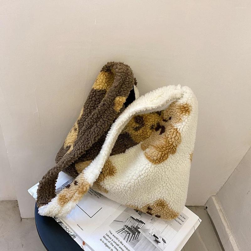 Evening Bags Women Shoulder Bag Vintage Bear Printing Plush With Interior Slot Pocket Large-Capacity Tote Shopping, Picture shown 
Evening Bags Women Shoulder Bag Vintage Bear Printing Plush With Interior Slot Pocket Large-Capacity Tote Shopping, Picture shown