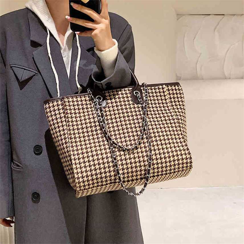 Bags Canvas leopard print portable bag autumn winter new chain sling single shoulder underarm lattice large capacity Tote Bag Purses, Big thousand bird
Bags Canvas leopard print portable bag autumn winter new chain sling single shoulder underarm lattice large capacity Tote Bag Purses, Big thousand bird