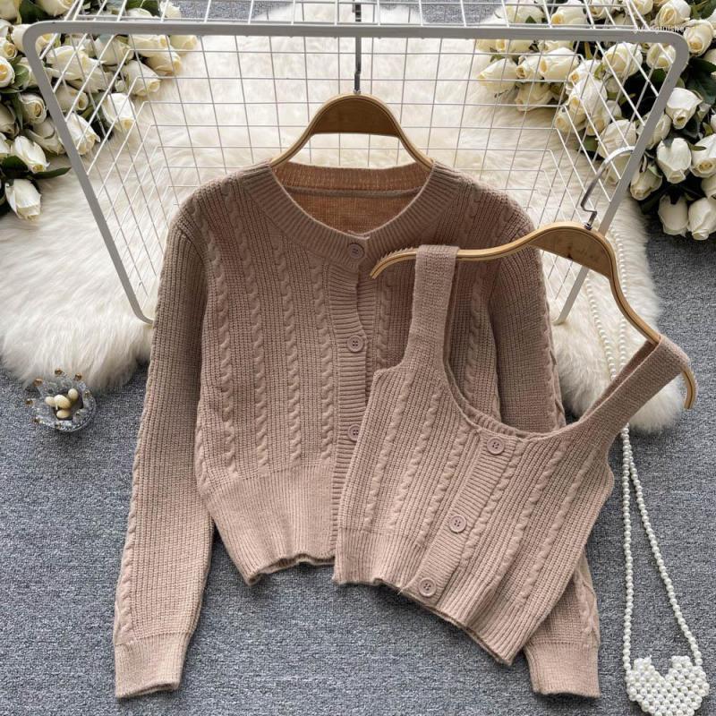 Women's Knits Autumn Women Knitting Two Piece Set 2022 Fashion Solid Color Loose Long Sleeve Top Sexy Spaghetti Strap Tank Femme Outfits
Women's Knits Autumn Women Knitting Two Piece Set 2022 Fashion Solid Color Loose Long Sleeve Top Sexy Spaghetti Strap Tank Femme Outfits