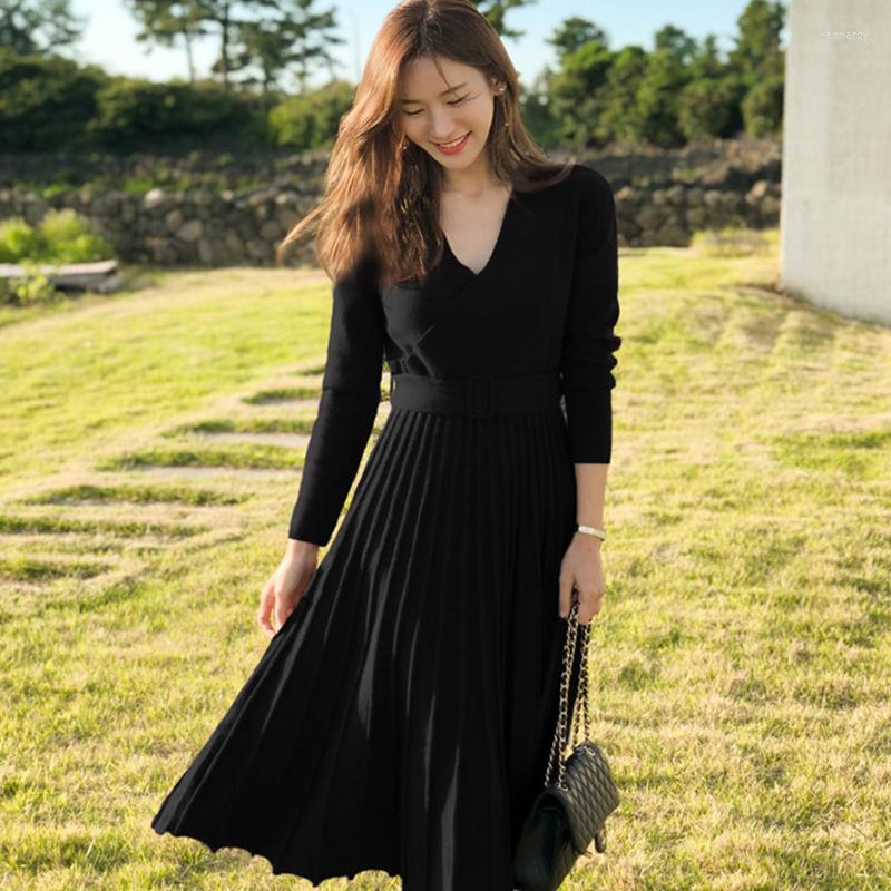 Casual Dresses Arrival Comfortable Thick Warm Knit Bouncy Formal Dress Temperamental High Quality V-neck Elegant Cute Long A-line, Black
Casual Dresses Arrival Comfortable Thick Warm Knit Bouncy Formal Dress Temperamental High Quality V-neck Elegant Cute Long A-line, Black