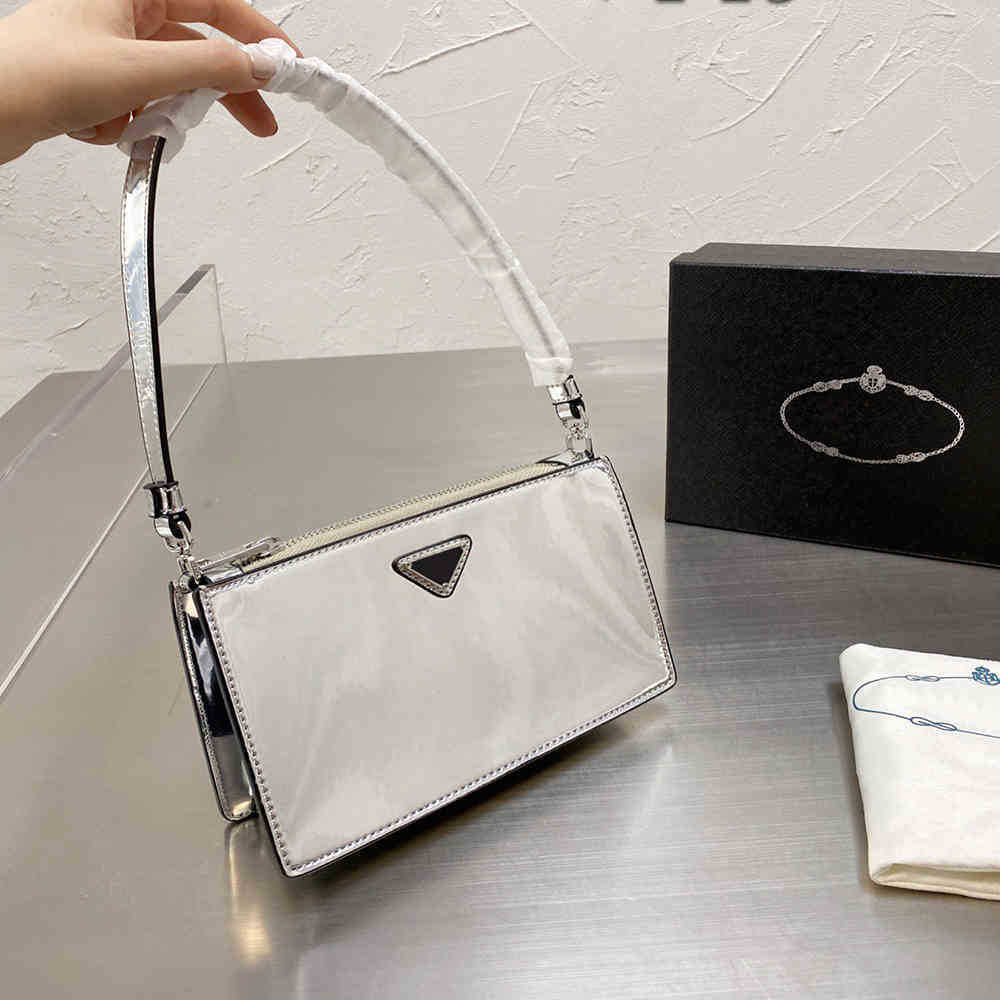 Women Handbag Luxurys Designers bag Fashion Leather Saddle Pochette handbags female Crossbody Tote shoulder Phone Vintage bags, A4
Women Handbag Luxurys Designers bag Fashion Leather Saddle Pochette handbags female Crossbody Tote shoulder Phone Vintage bags, A4