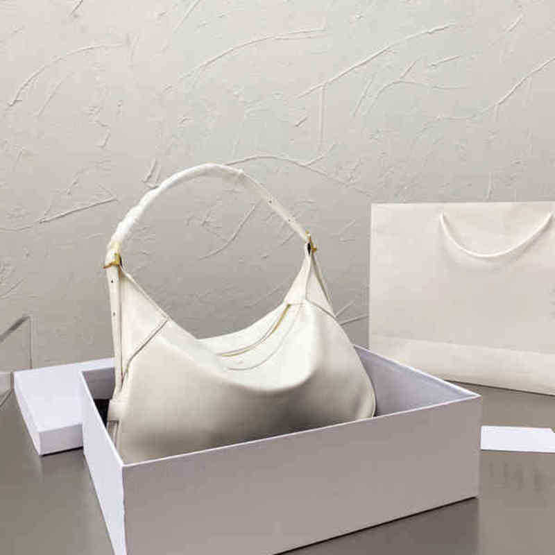 Evening Bag Shoulder Bags Luxury Brand Romy Fashion Simple Bag Women's Designer High Quality Real Leather Messenger Mobile Phone Handbags, Black
Evening Bag Shoulder Bags Luxury Brand Romy Fashion Simple Bag Women's Designer High Quality Real Leather Messenger Mobile Phone Handbags, Black