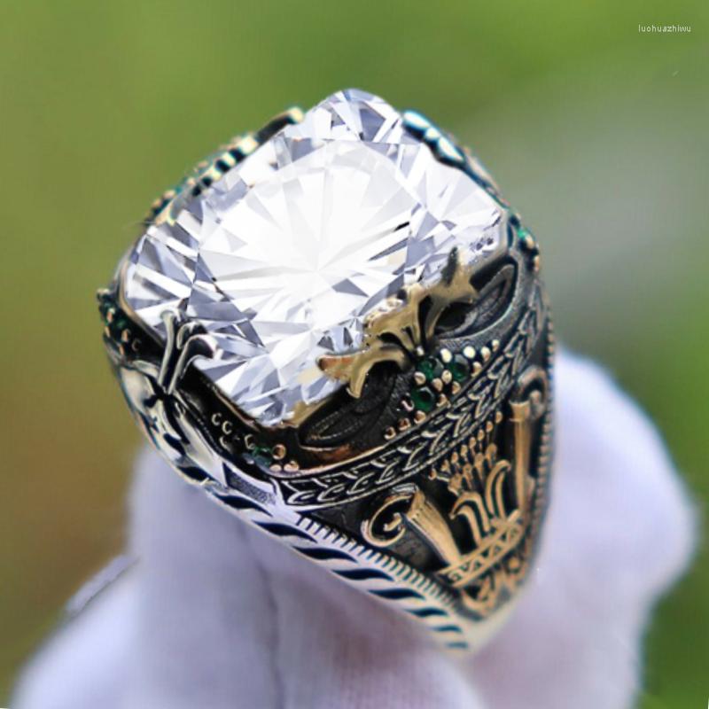 Cluster Rings Inlaid White Emerald Men's Luxury Ring Personality Retro Domineering Gemstone To Attend The Banquet Party Jewelry
Cluster Rings Inlaid White Emerald Men's Luxury Ring Personality Retro Domineering Gemstone To Attend The Banquet Party Jewelry