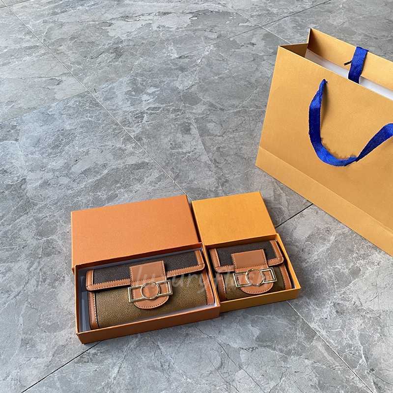Quality 5 Stars 2022 Applicable Ladies Wallet Long Short High Clutch Bag Luxurys Brands Designers Wallets Fashion European and American Card, Brown short
Quality 5 Stars 2022 Applicable Ladies Wallet Long Short High Clutch Bag Luxurys Brands Designers Wallets Fashion European and American Card, Brown short