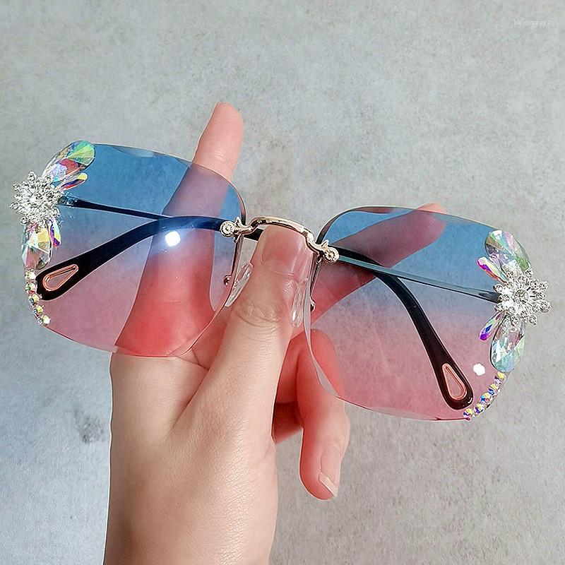 Sunglasses Unique Rimless Square Crystal Shiny For Women Vintage Alloy Butterfly Rhinestone Sun Glasses Female Elegant Shades
Sunglasses Unique Rimless Square Crystal Shiny For Women Vintage Alloy Butterfly Rhinestone Sun Glasses Female Elegant Shades