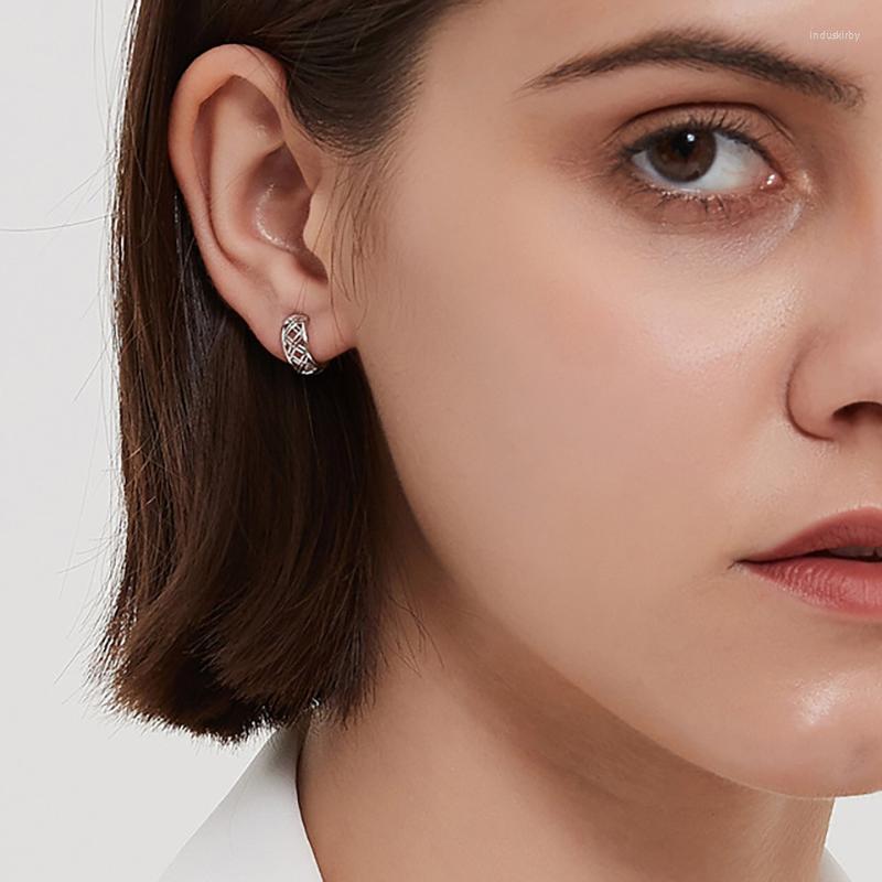 Hoop Earrings Silver Color Mesh Hollow Women 2022 Fashion Personality Versatile Ear Accessories
Hoop Earrings Silver Color Mesh Hollow Women 2022 Fashion Personality Versatile Ear Accessories